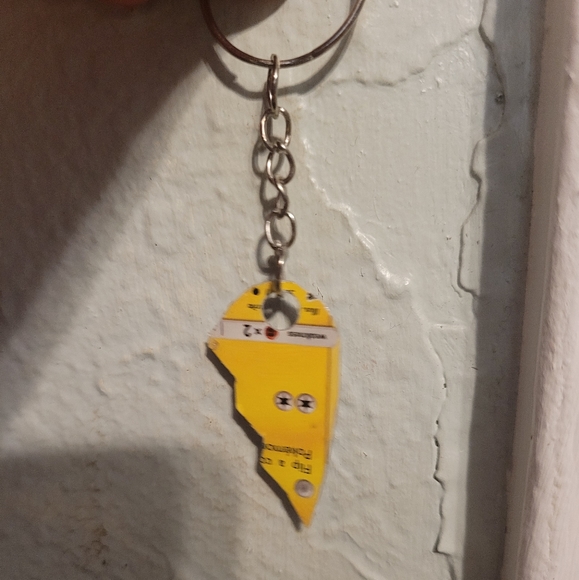 Pokemon Card keychain - Picture 2 of 4